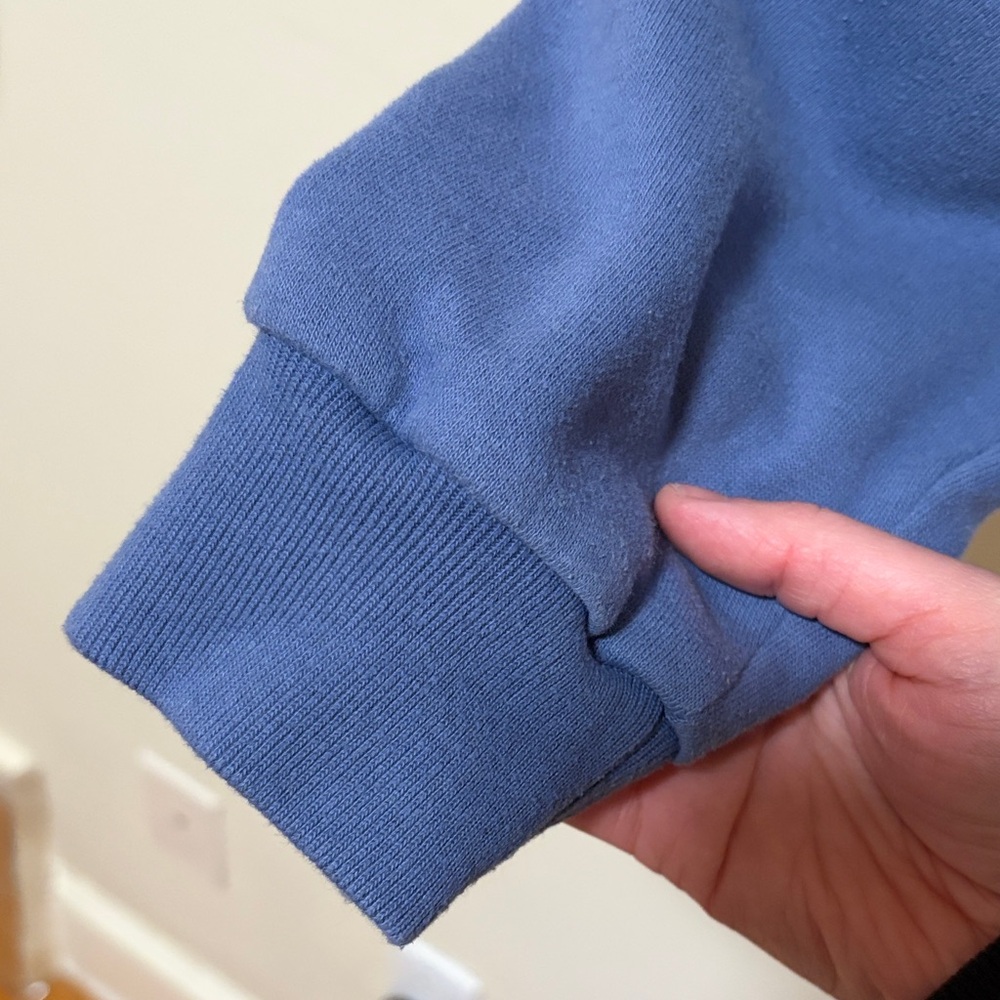 Hollister blue cropped hoodie - Picture 7 of 7